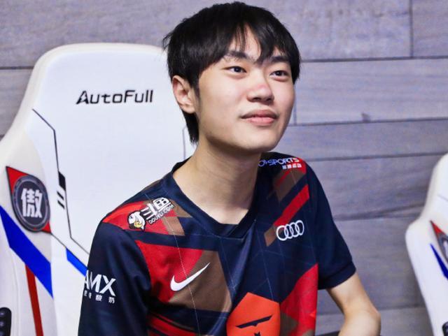 菲奥利奇的 菲奥利奇的