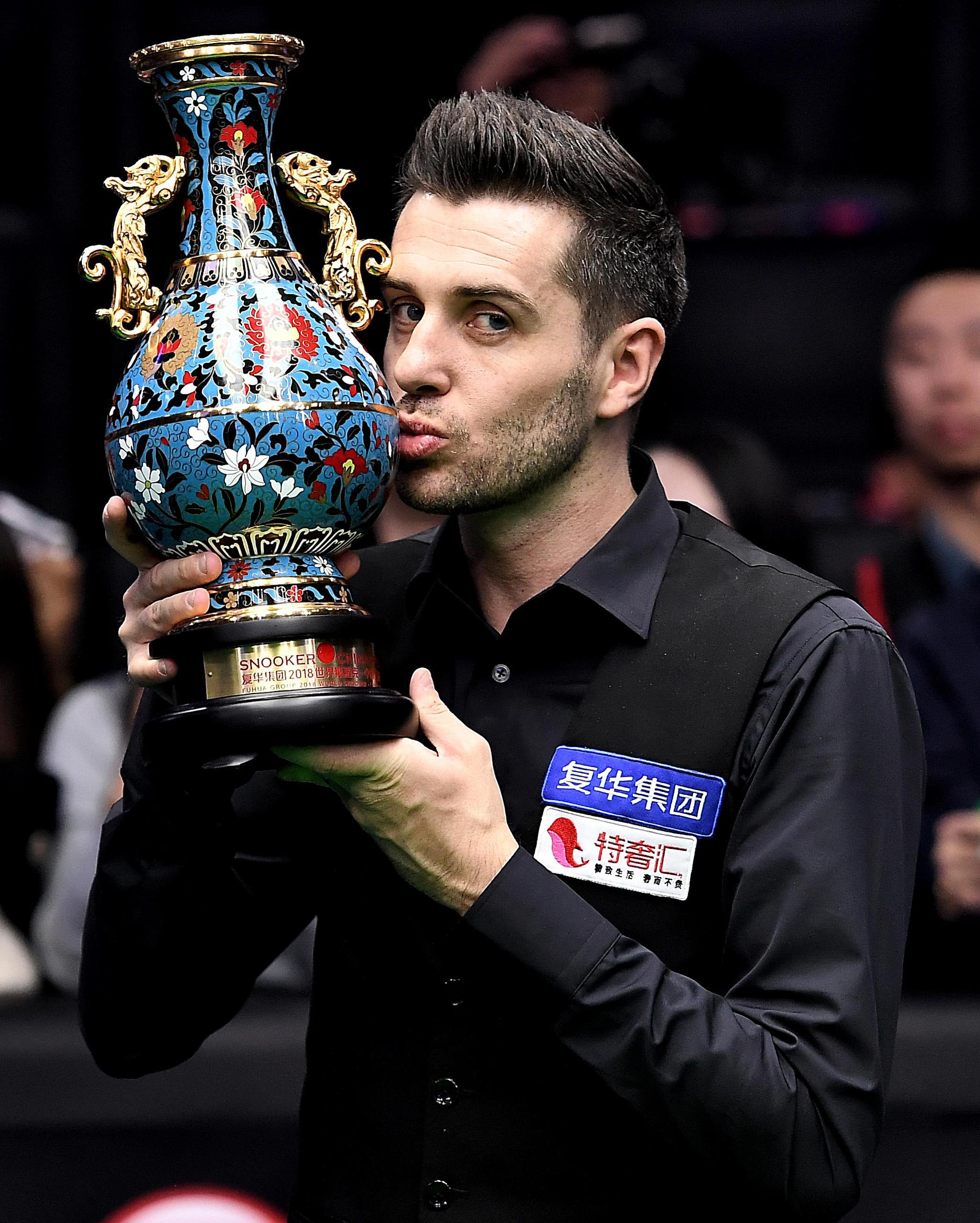 的表现优于 的表现优于