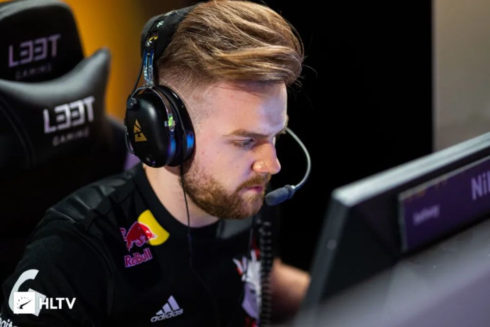 权益方面 权益方面